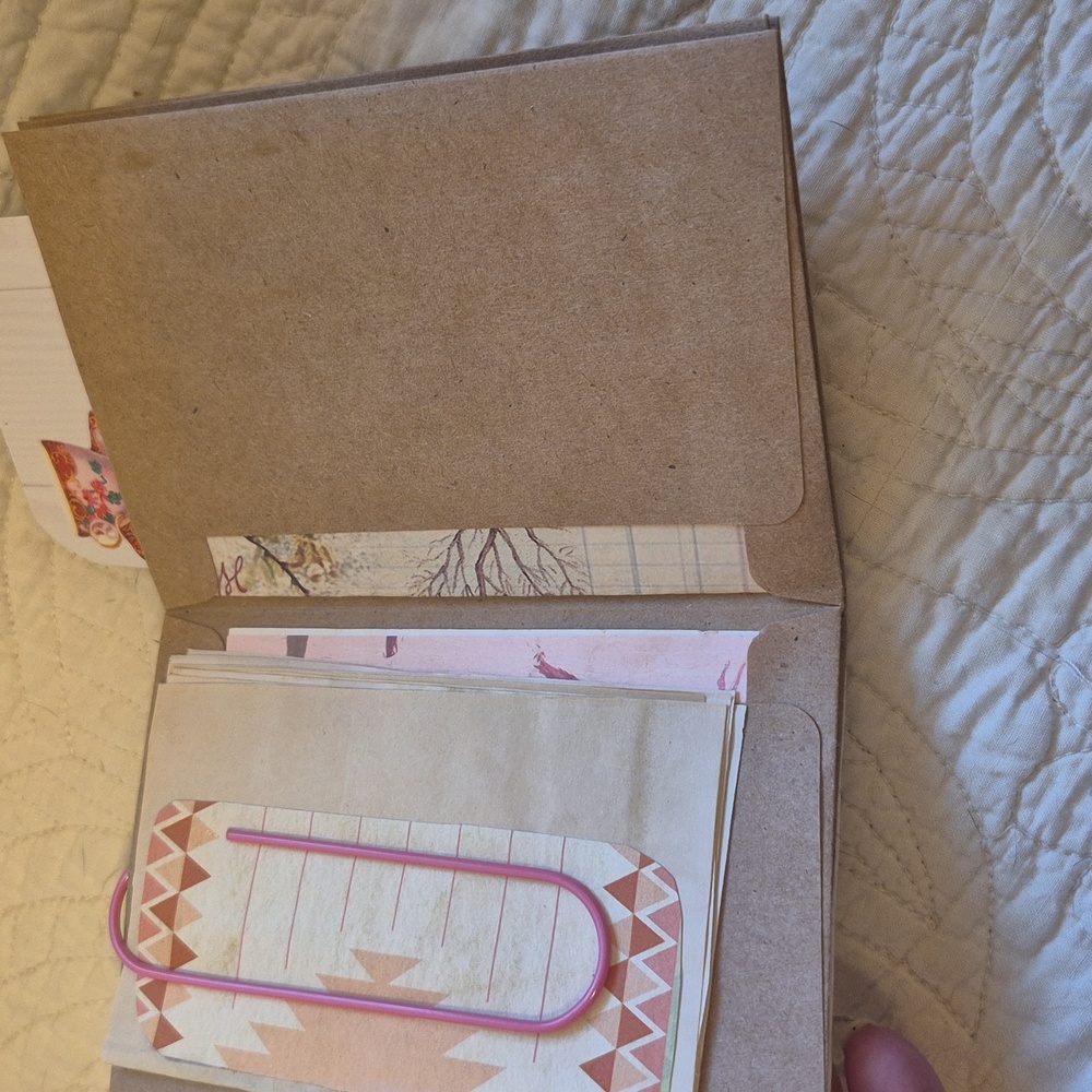 2 Floral Journals with Pink and White Accents - Picture 7 of 9